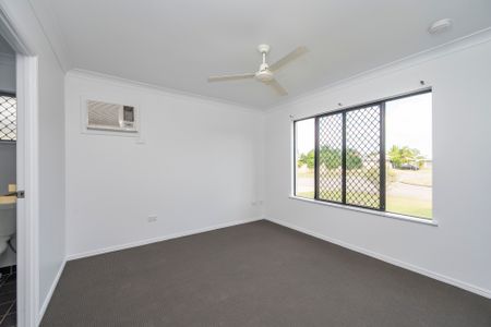 21 Malabar St, Condon QLD 4815 - House For Rent | Domain - Photo 5