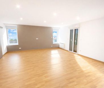 Location Appartement 2 pièces 62m² POUANCE 49420 - Photo 1