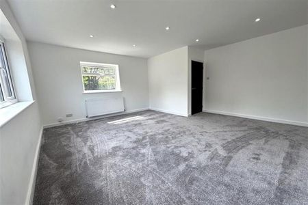 2 Bedroom Semi Detached To Let - Photo 2