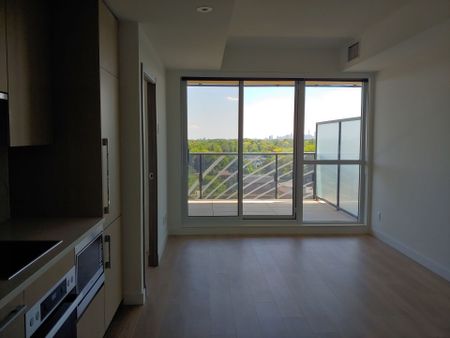 For Lease - 25 McMahon Drive Unit# 1103, Toronto, Ontario - Photo 2