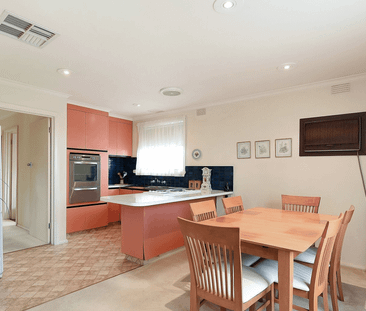 Three bedrooms house with large backyard near Fountain Gate Shoppin... - Photo 6