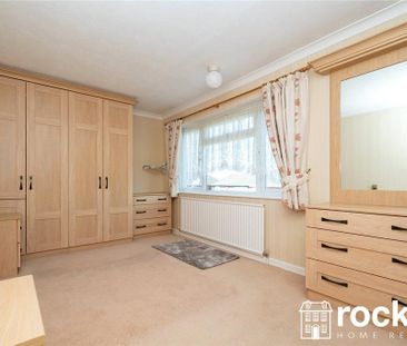 2 bedroom semi-detached house to rent - Photo 6