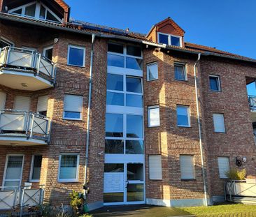 Zentrale 3 Zimmerwohnung in Stommeln mit Tiefgaragenstellplatz und ... - Photo 1