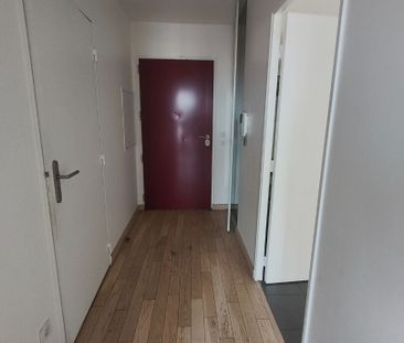 Location Appartement 2 pièces 47m² - Photo 3