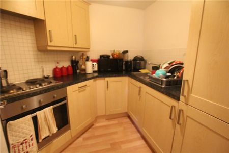 2 bedroom apartment to rent - Photo 5