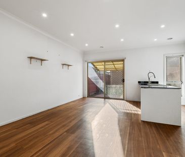Modern & Low-Maintenance Living in Prime Epping Location - Photo 6