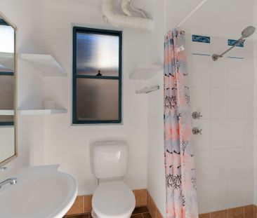 For Rent: Charming Granny Flat - Photo 2