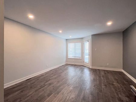 For Lease - 4522 Innes Road Unit# A, Orleans - Cumberland and Area, Ontario - Photo 2