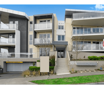 Courtyard Apartment with Designer Finishes - Photo 5