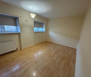 2 Bedroom Property To Rent - Photo 3