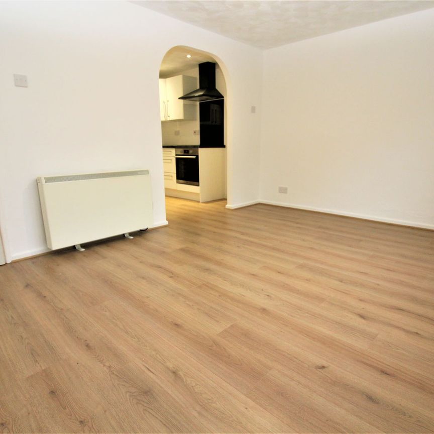 The Ridgedales, Coleridge Road, Oldham - Photo 1