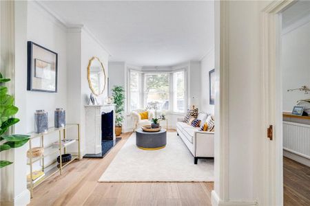 4 bedroom terraced house to rent - Photo 2