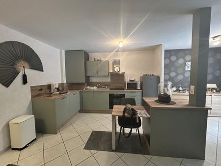 Location Appartement 4 pièces 80m² COGNIN 73160 - Photo 5