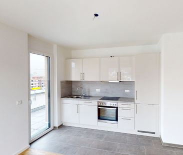 Rundumblick! Großzügige 3-Zimmer-Wohnung mit Dachterrasse und EBK - Photo 4