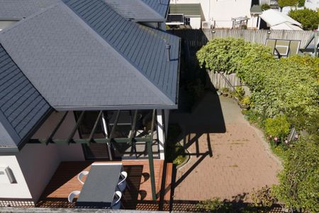 Family Home in Churton Park - Photo 4