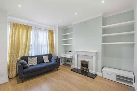 3 bedroom flat to rent - Photo 5