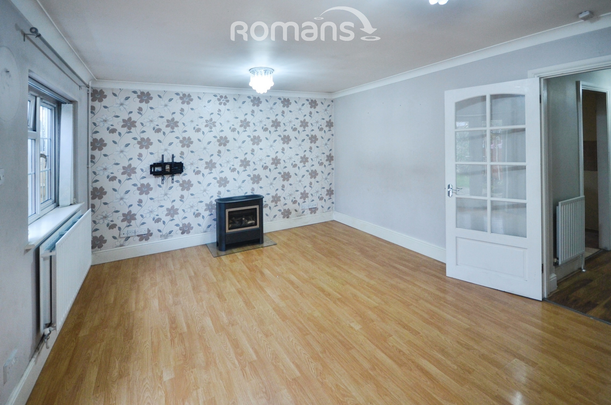 Chiltern Road, Burnham, SL1 - Photo 1