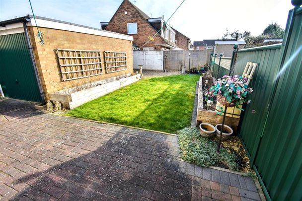Longville, Old Wolverton, Milton Keynes - Photo 1
