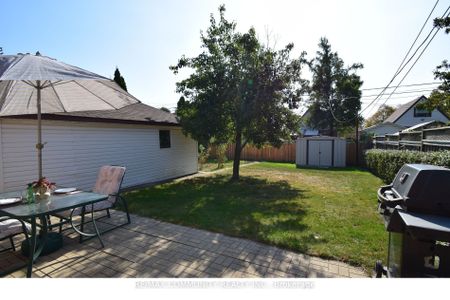 Detached Home For Lease | E8139820 - Photo 3