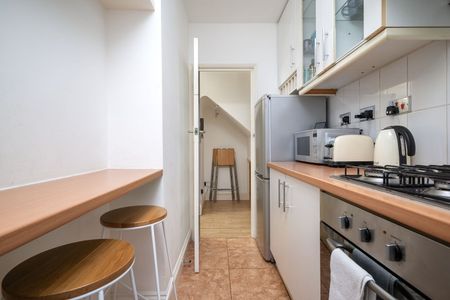 1 Bed Flat, Danvers Road, N8 - Photo 2