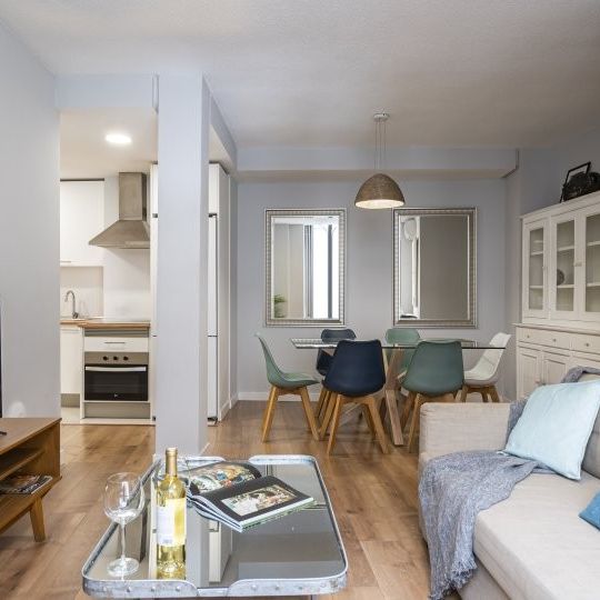 madrid, Community of Madrid 28045 - Photo 1