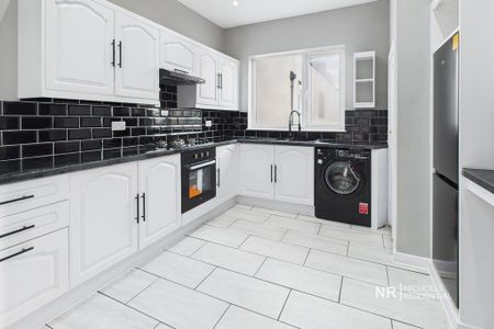 4 bedroom maisonette to rent - Photo 4