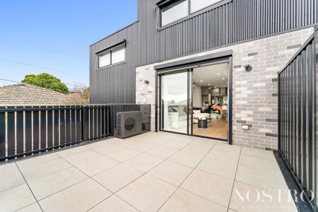 “Fabulous Modern Living in a Sensational Reservoir Location !” - Photo 3