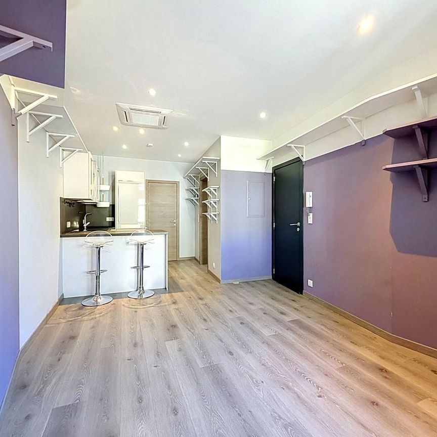 Appartement te huur in Liège voor € 650 met 1 slaapkamer - Photo 1