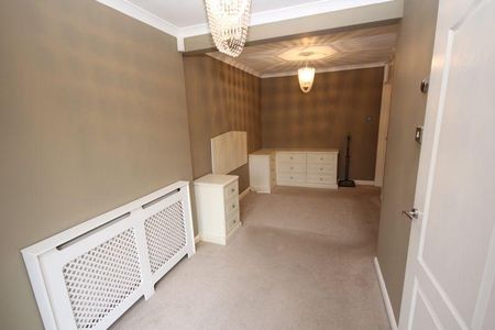 2 bedroom semi-detached bungalow to rent - Photo 5