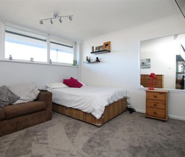 2 bedroom maisonette to rent - Photo 2