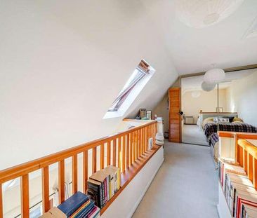 Alterton Close, Woking, GU21 - Photo 3