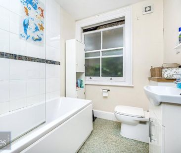 2 bedroom property to rent - Photo 6