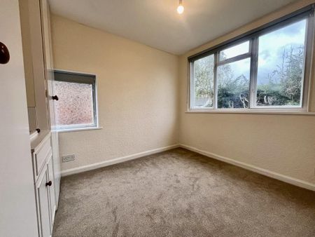 5 bedroom detached house to rent - Photo 4