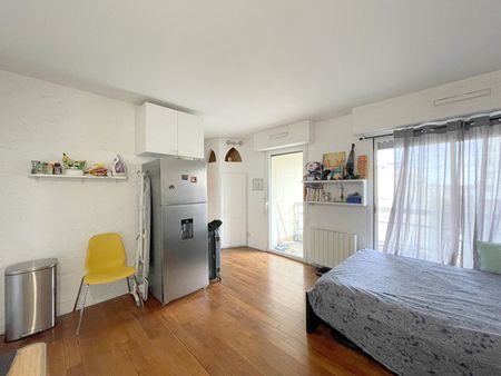 Suresnes (92150) Appartement Suresnes 1 pièce(s) 28.18 m2 - Photo 4