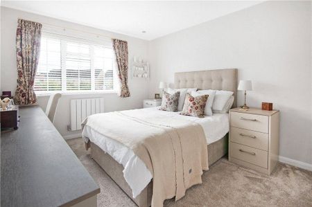 3 bedroom semi-detached house to rent - Photo 4