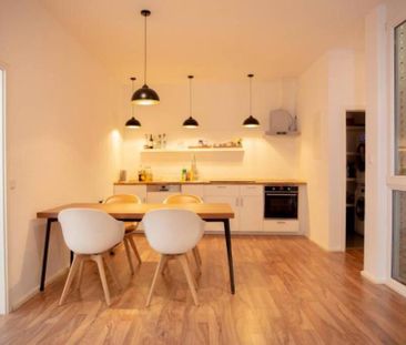 Großzügige, helle 3-Zimmer-Einheit mit TG-Stellplatz an der Kari - Photo 1