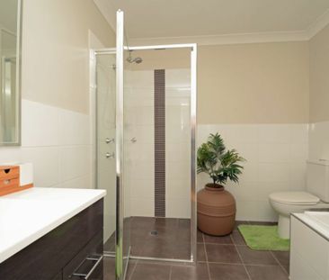 CLASSY MODERN UNIT! - Photo 6