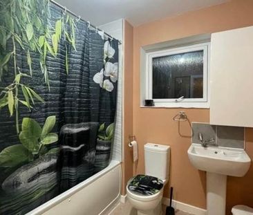 Room in a Shared House, Hurrell Drive, HA2 - Photo 1