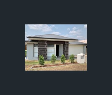 1/67 Mackellar Way, Walloon, Qld 4306 - Photo 3