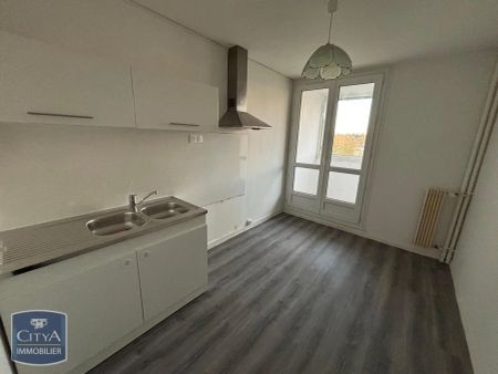 Appartement à louer 4 pièces 82.78m² - Photo 2
