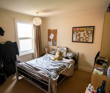 6 bedroom detached house to rent - Photo 6