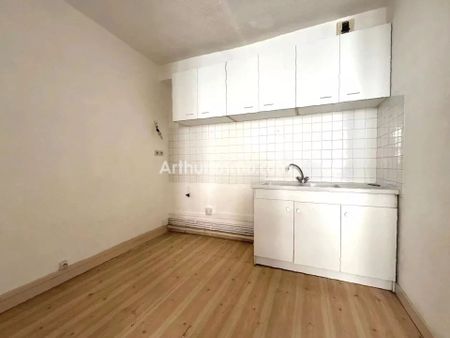Location Appartement 2 pièces 43 m2 à Lons-le-Saunier - Photo 3