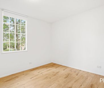 Freshly Renovated 3-Bedroom Duplex - Photo 1