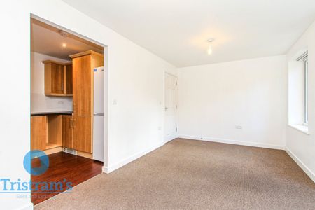 2 bed Apartment for Rent - Photo 2