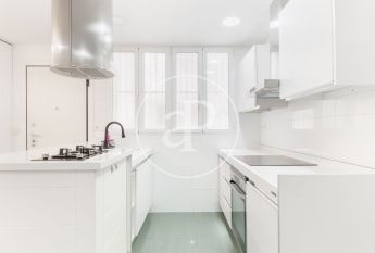 Flat for rent with Terrace in San Francesc (Valencia)