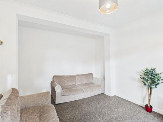 5 bedroom terraced house to rent - Photo 1