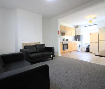 4 bedroom house to rent - Photo 4