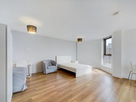 Studio to rent - Photo 3