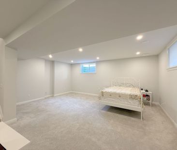 For Lease - 322 Lysander Place, Manor Park - Cardinal Glen and Area, Ontario - Photo 5