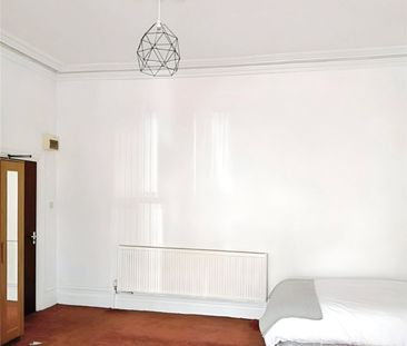 Trinity Street, Huddersfield, HD1 - Photo 5